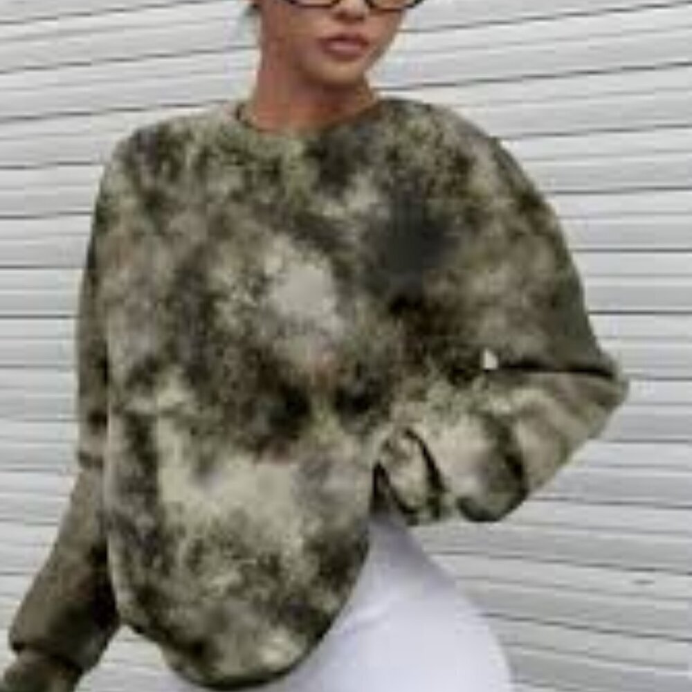 New With Tags BAEA Olive Green Tie Dye Long Sleeved High Low Top